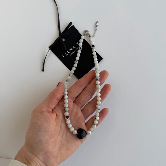 690 Moonstone Necklace - Picture 4 of 5